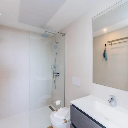 Stylish Lagoon For 4 Apartmán *