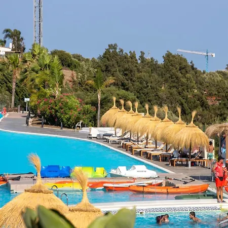 Stylish Lagoon For 4 Estepona
